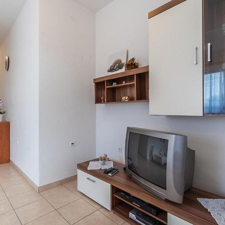 Awesome Apartment In Pula With Wifi 외부 사진