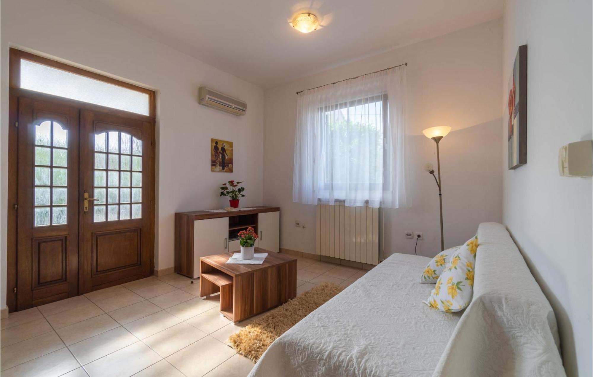 Awesome Apartment In Pula With Wifi 외부 사진