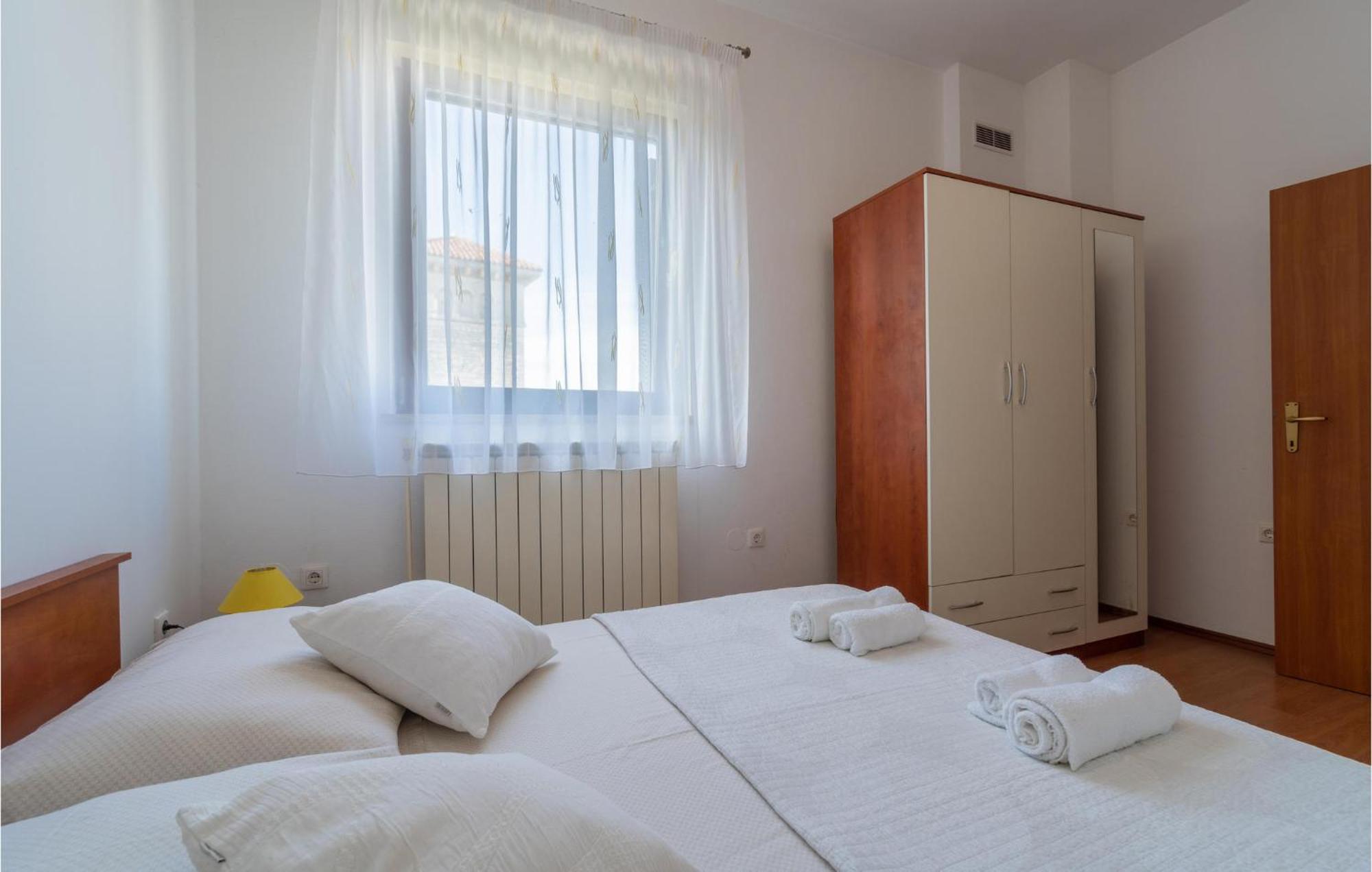 Awesome Apartment In Pula With Wifi 외부 사진
